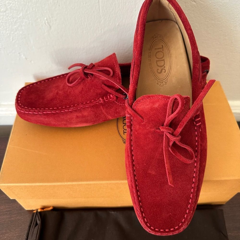 TOD’S Men's Red Suede slip-on driving Loafers size US6 1/2 , EU 39 new in box
